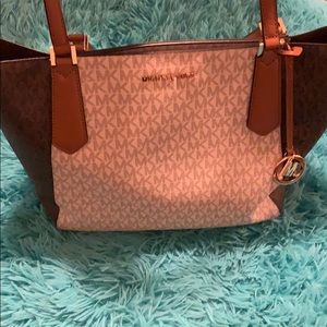 Micheal Kors tote bag